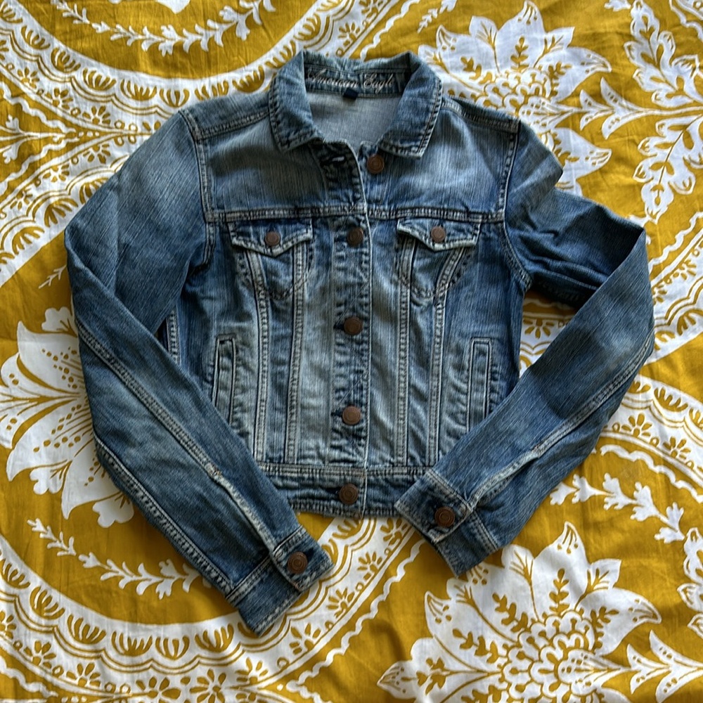 100% cotton American Eagle Denim Jacket - excellent condition